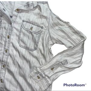 VELVET HEART Cold Shoulder Button Down Top